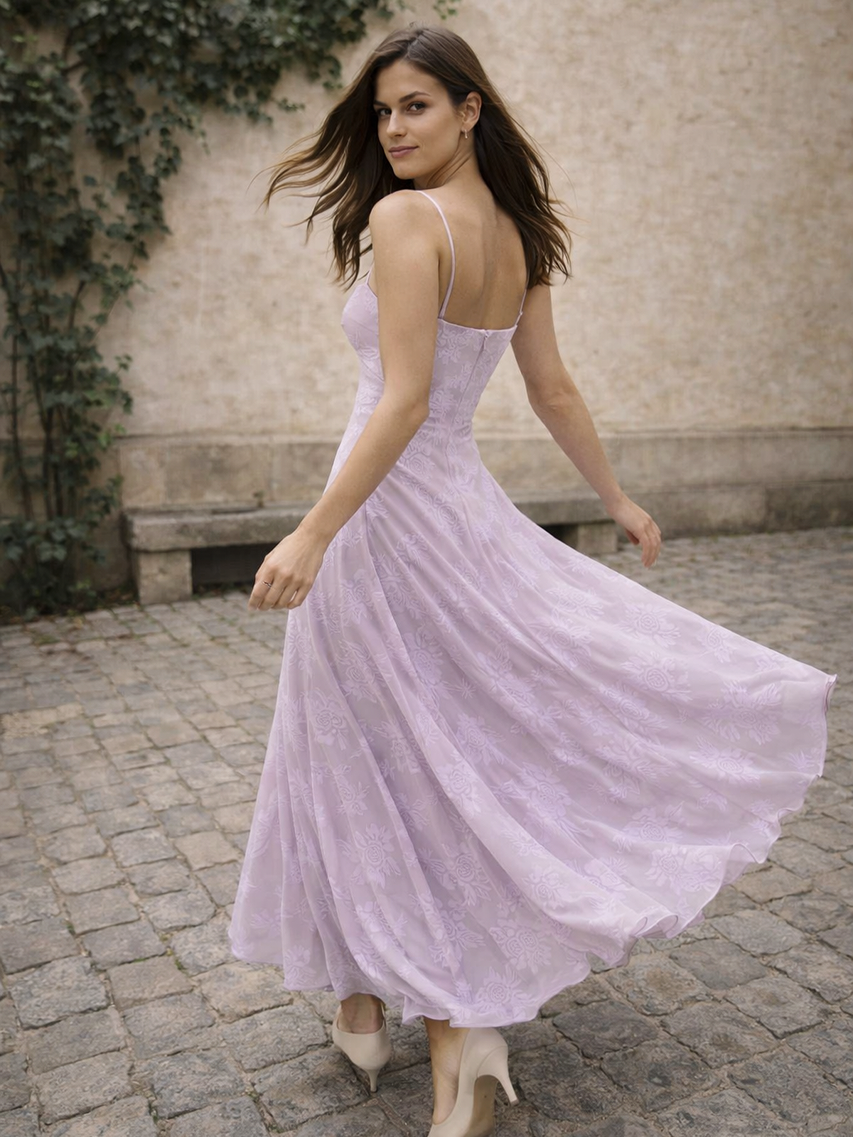 Maxikleid mit floraler Struktur