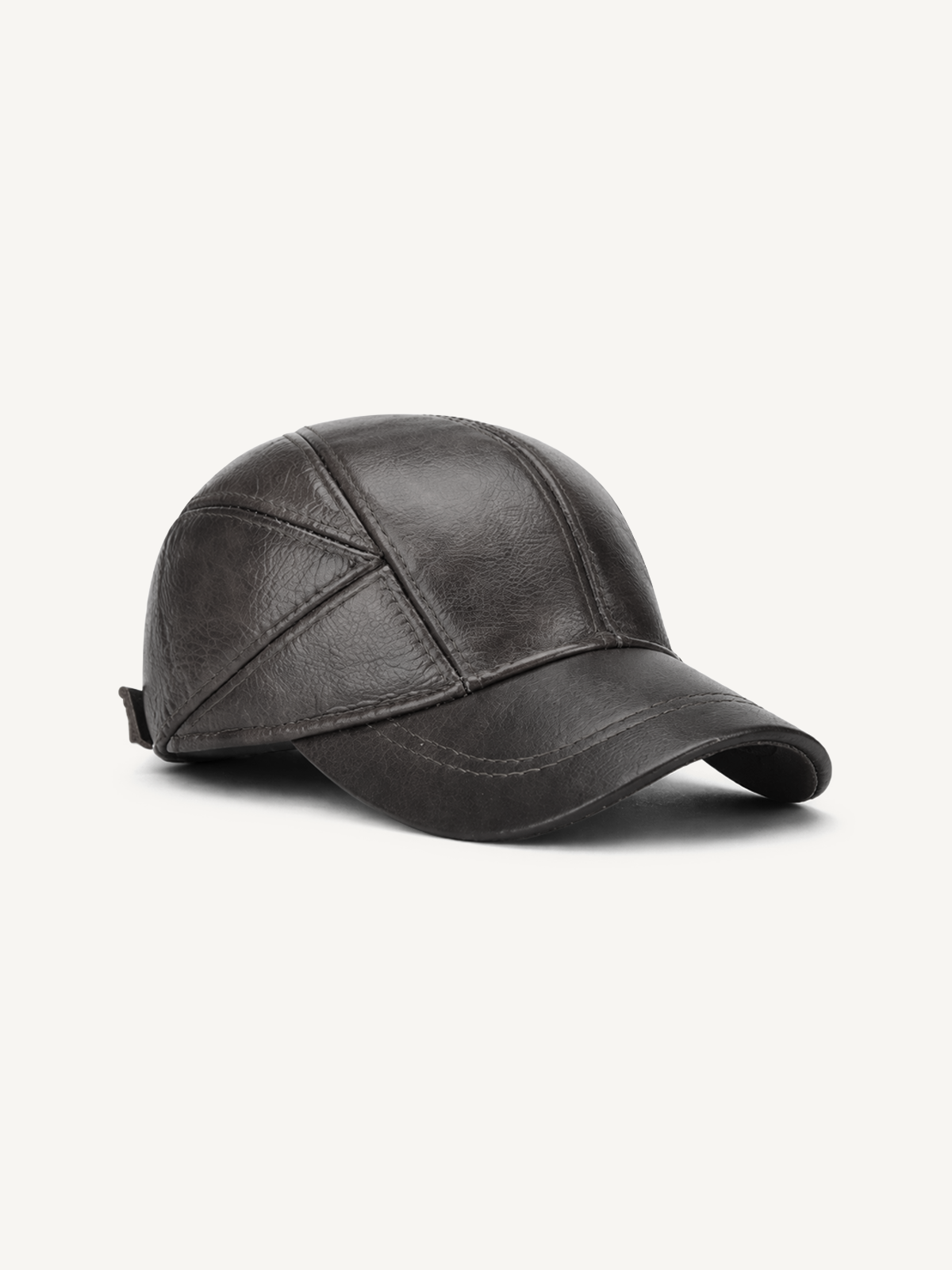 Leather cap in classic cut