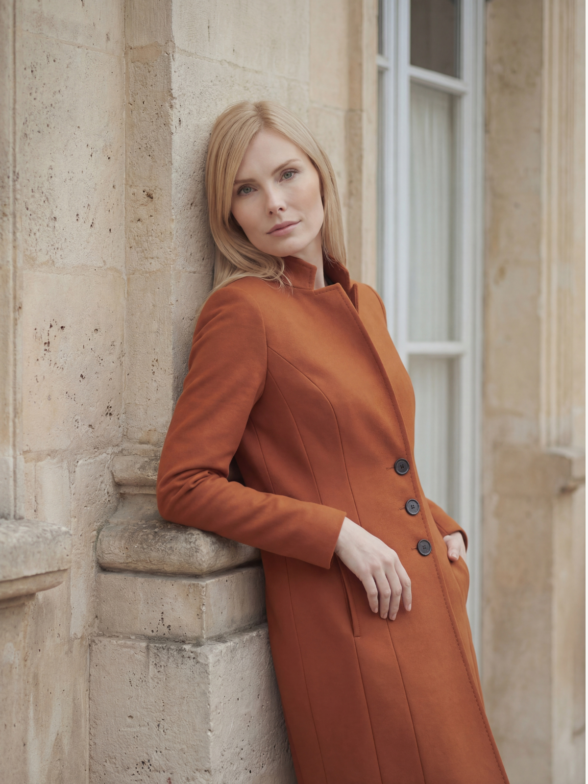 Modern and Refined Long Women's Coat