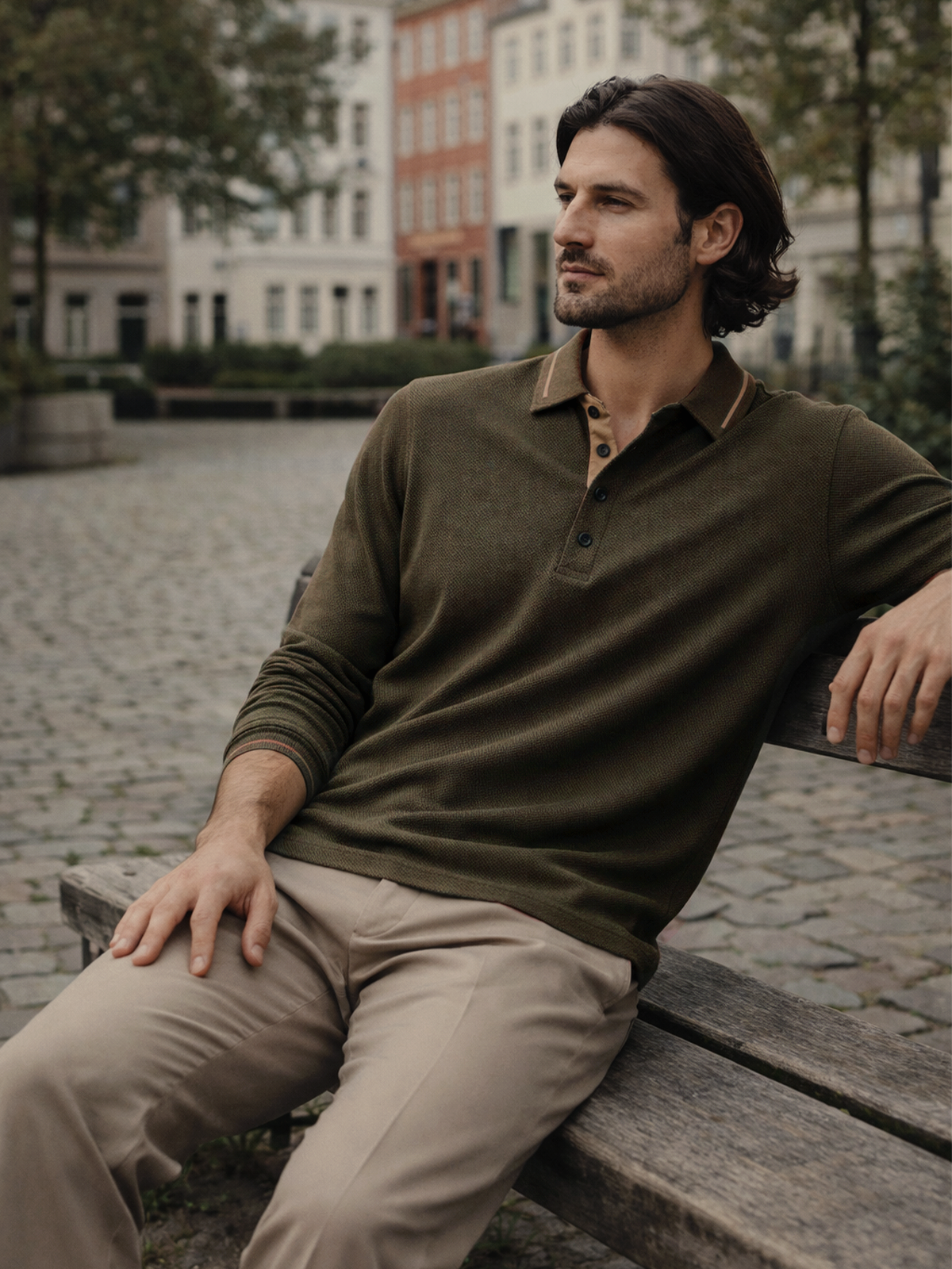 Modernes Langarm Poloshirt