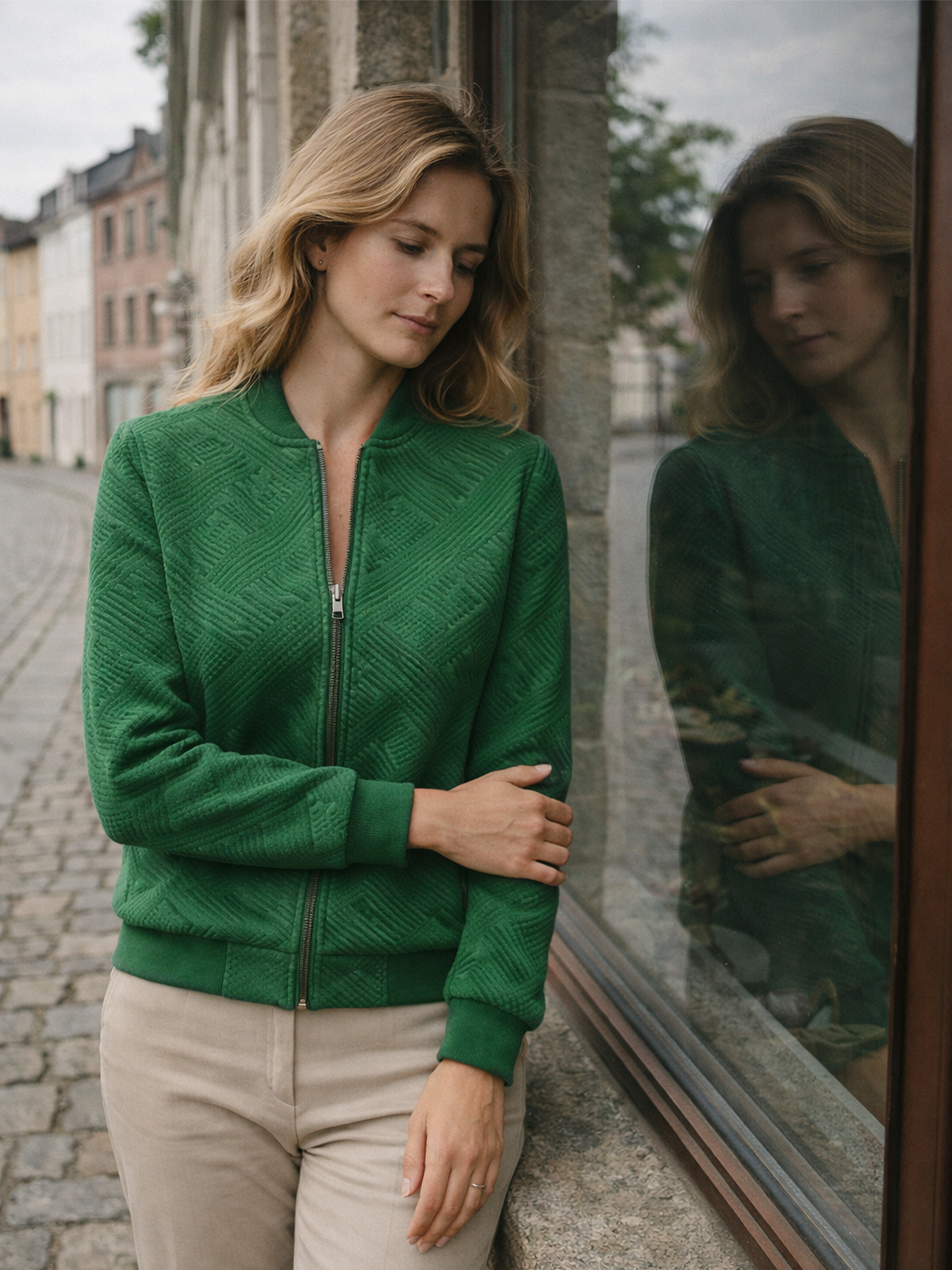 Geschnittene Übergangsjacke